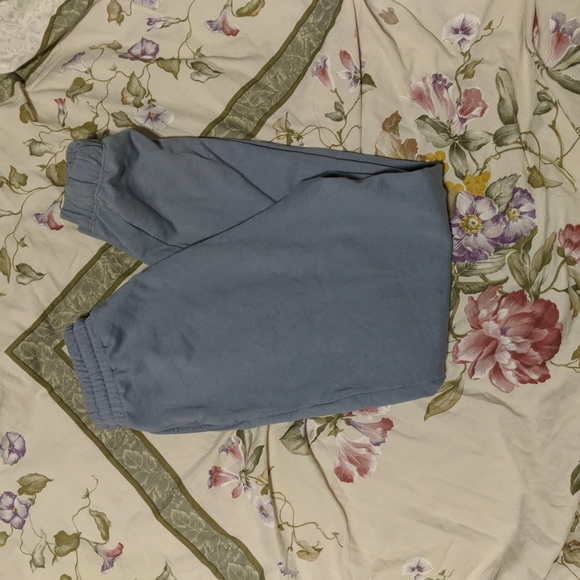H&M blue tapered sweatpants - Picture 2 of 5